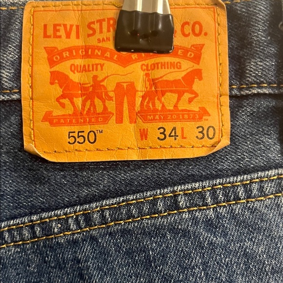 Levi’s Strauss 34x30 Classic Blue Relaxed Men's Jeans - Picture 3 of 5